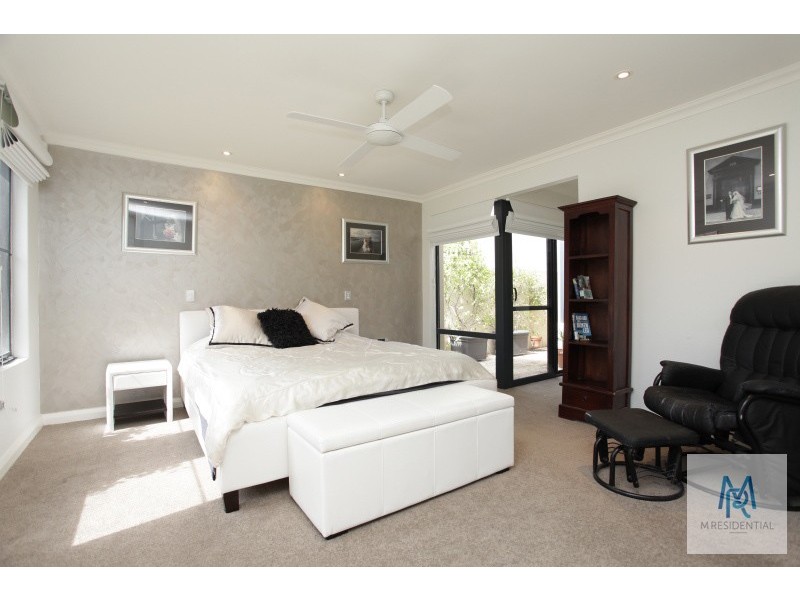 13 McDonald Street, Como WA 6152