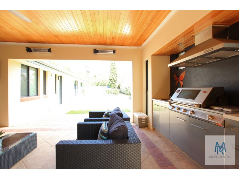 13 McDonald Street, Como WA 6152