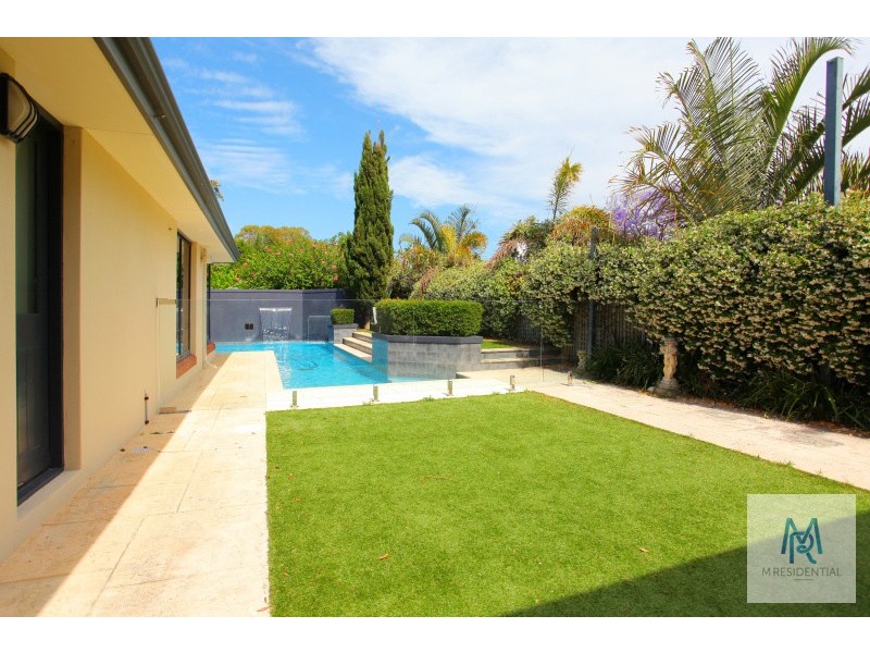 13 McDonald Street, Como WA 6152