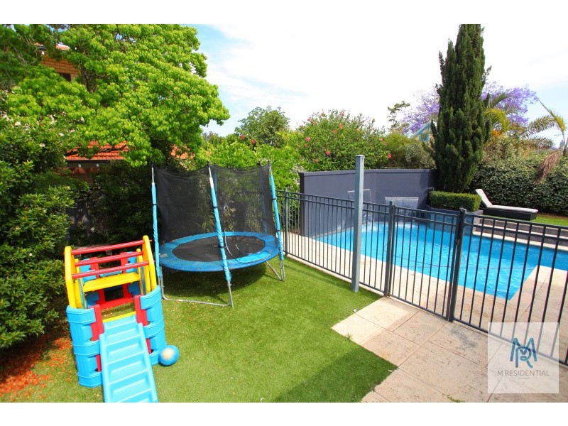 13 McDonald Street, Como WA 6152