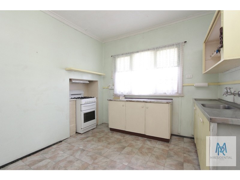 41 Ewart Street, Midvale WA 6056