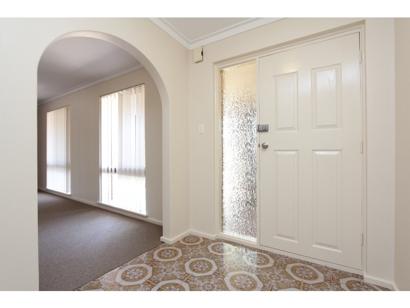 11 Bader Way, Stirling WA 6021