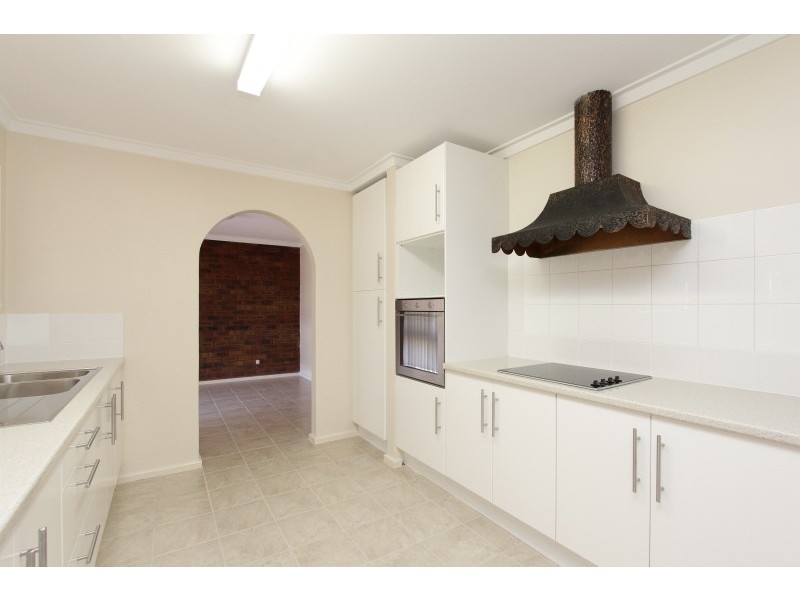 11 Bader Way, Stirling WA 6021