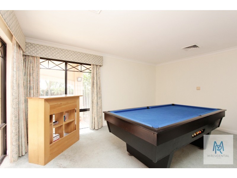 10 Challenger Avenue, Manning WA 6152