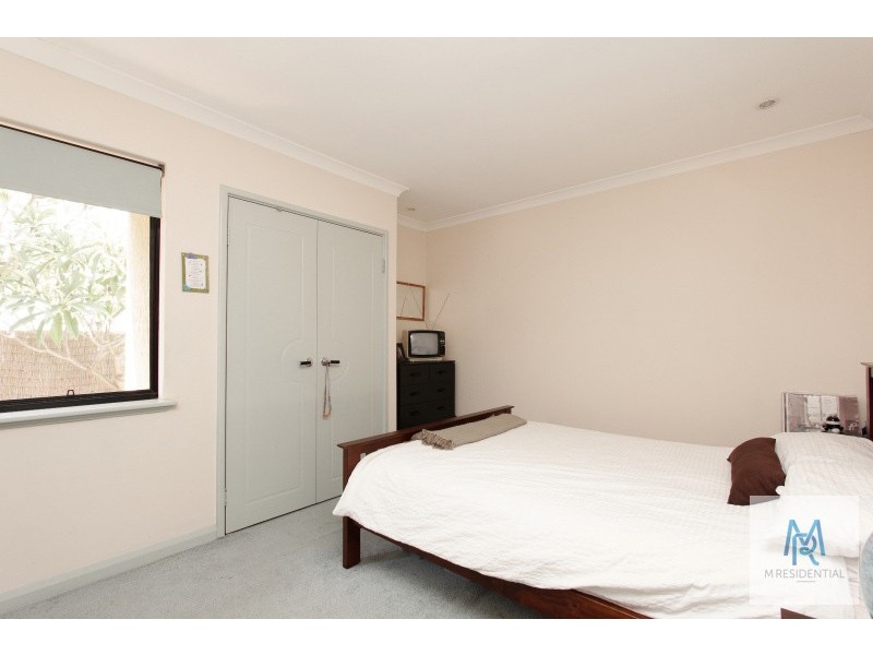 10 Challenger Avenue, Manning WA 6152