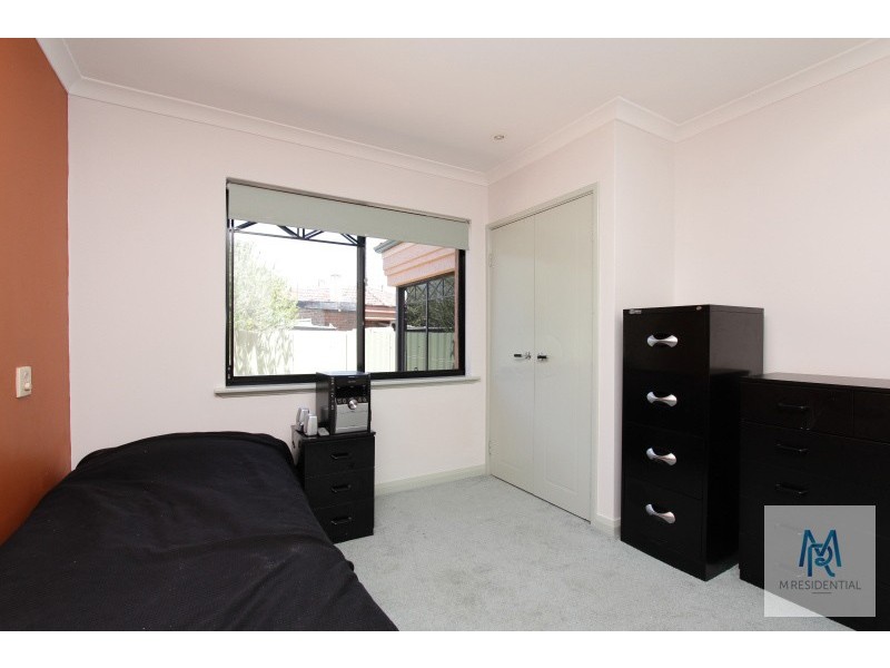 10 Challenger Avenue, Manning WA 6152