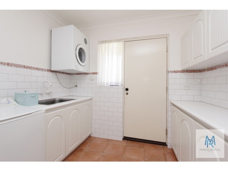 10 Challenger Avenue, Manning WA 6152