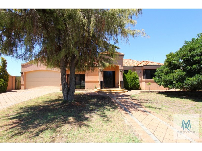 10 Challenger Avenue, Manning WA 6152