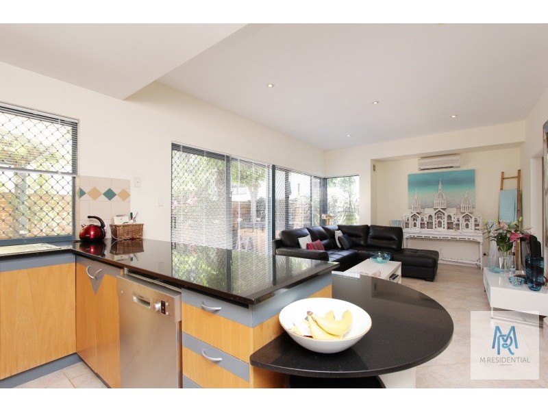 4/16 Kintail Road, Applecross WA 6153