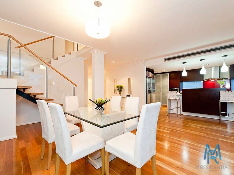 14a Saunders, Como WA 6152