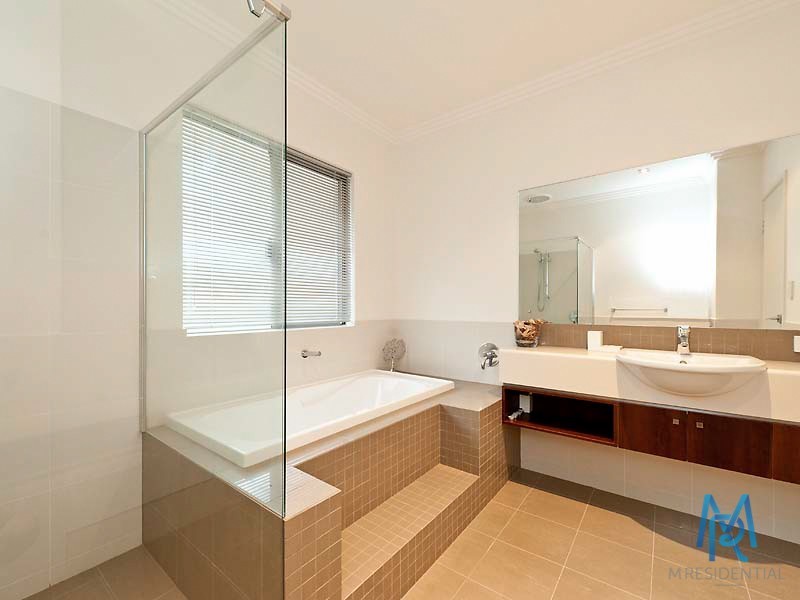 14a Saunders Street, Como WA 6152
