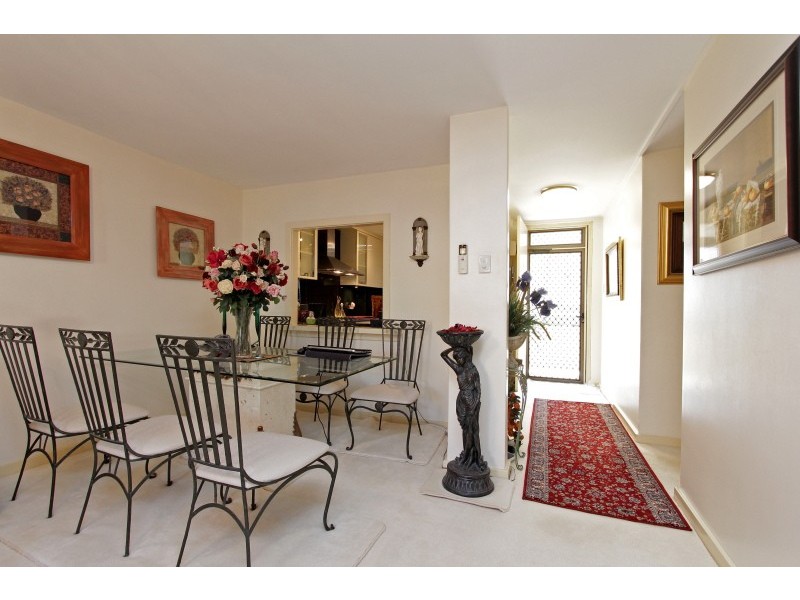 11/144 Mill Point Road, South Perth WA 6151