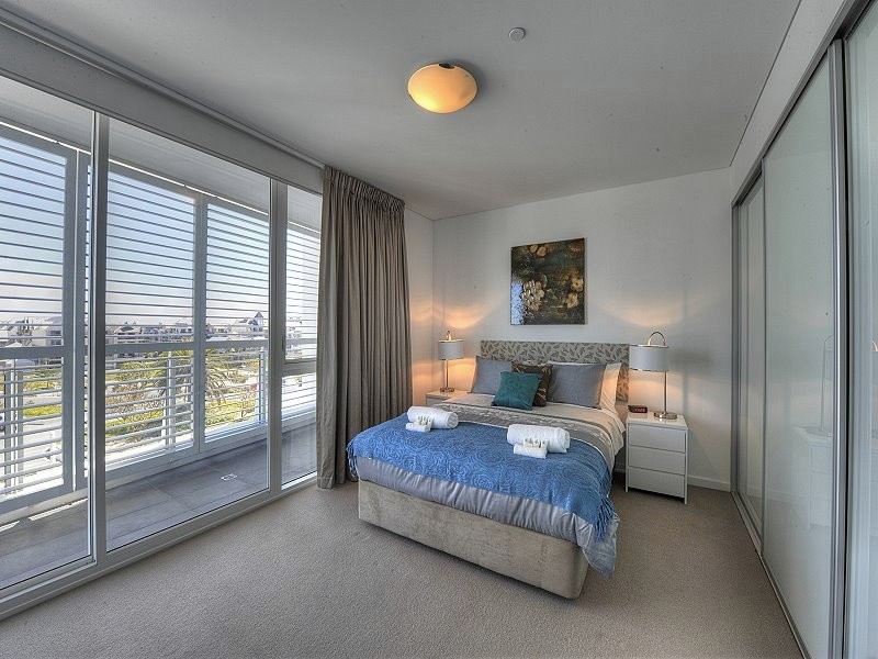 505/3 Marco Polo Drive, Mandurah WA 6210