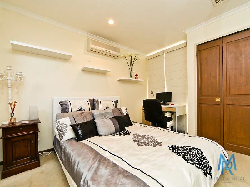 3/54 Saunders Street, Como WA 6152