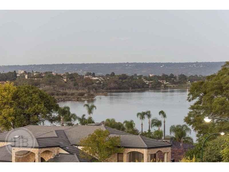 23B Howard Parade, Salter Point WA 6152