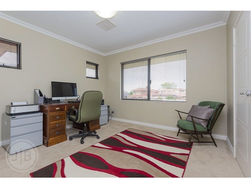 23B Howard Parade, Salter Point WA 6152