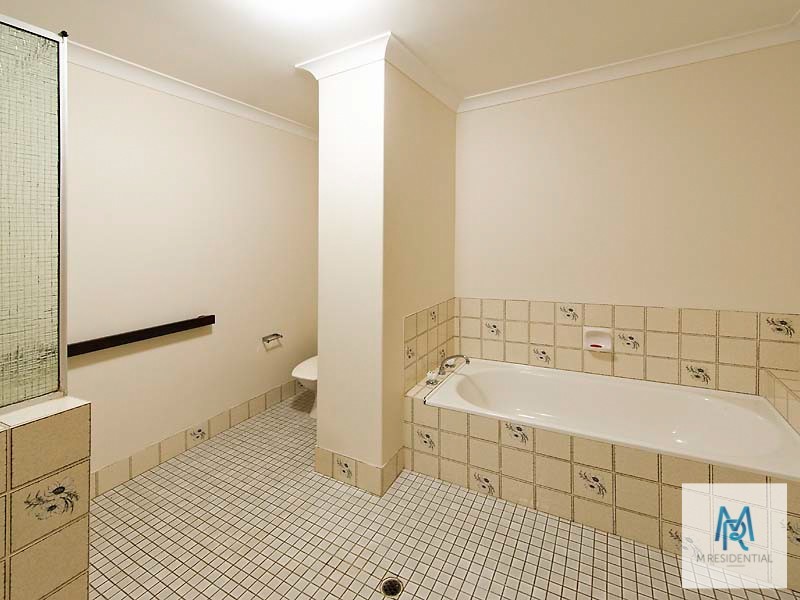 4/390 Mill Point Road, South Perth WA 6151