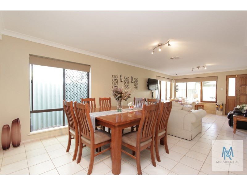 4/62 Lockhart Street, Como WA 6152