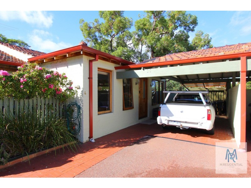 4/62 Lockhart Street, Como WA 6152