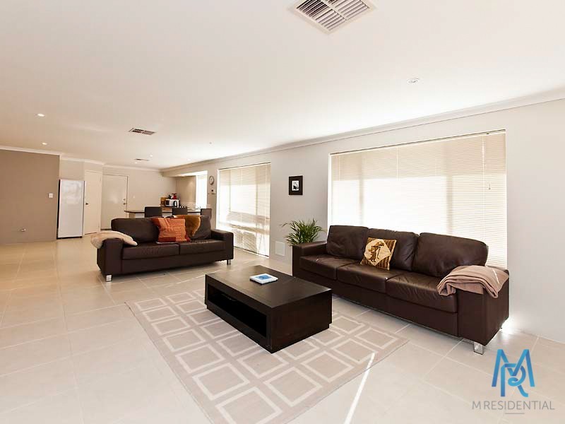 20 Wicklow Circle, Darch WA 6065