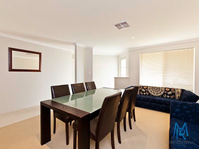 20 Wicklow Circle, Darch WA 6065