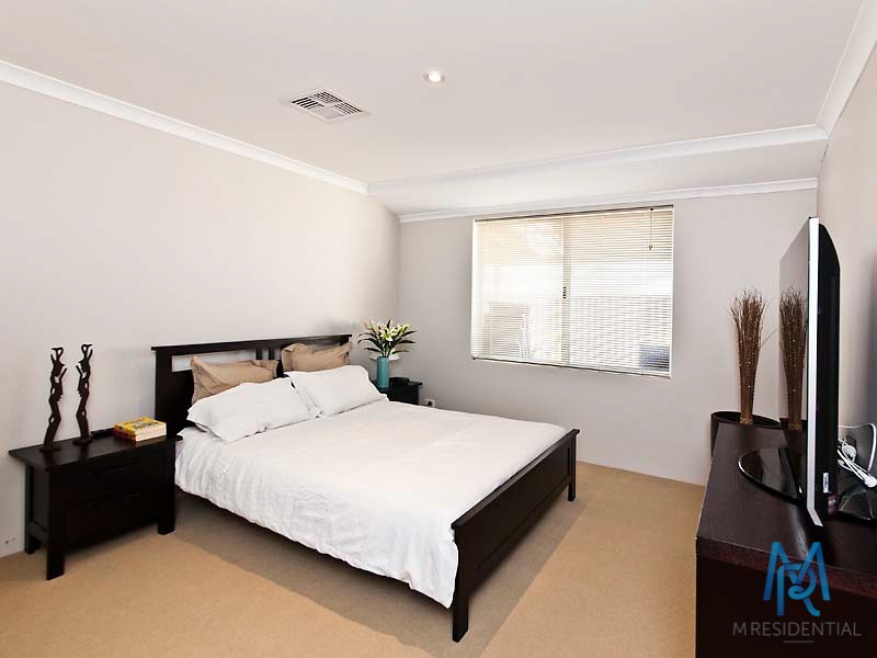 20 Wicklow Circle, Darch WA 6065