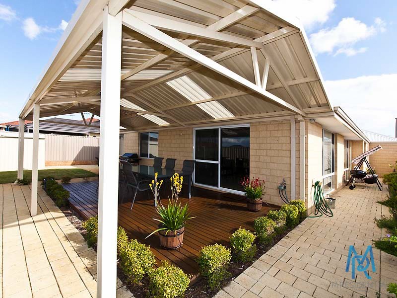 20 Wicklow Circle, Darch WA 6065