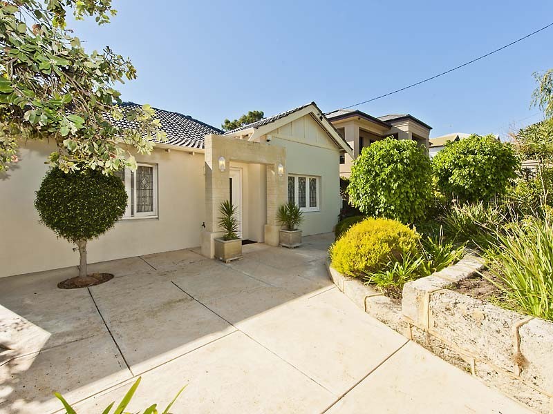 24 Salisbury Avenue, South Perth WA 6151