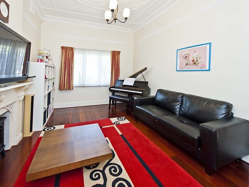 24 Salisbury Avenue, South Perth WA 6151