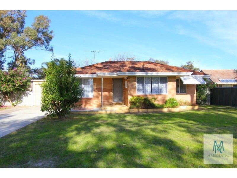 15 Broadley Place, Gosnells WA 6110