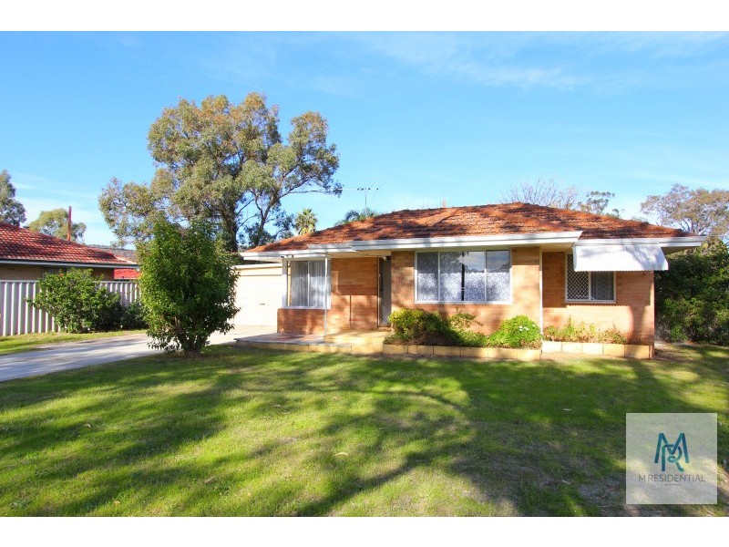 15 Broadley Place, Gosnells WA 6110