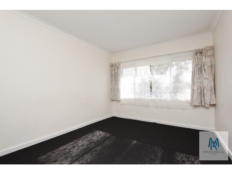 15 Broadley Place, Gosnells WA 6110