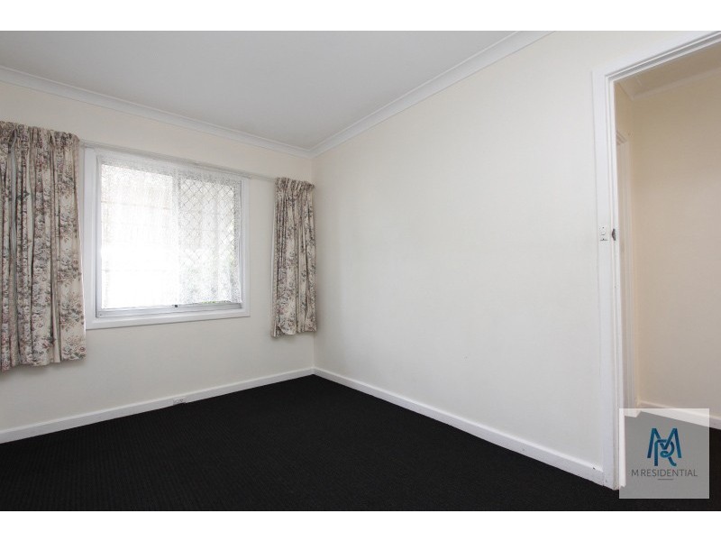 15 Broadley Place, Gosnells WA 6110