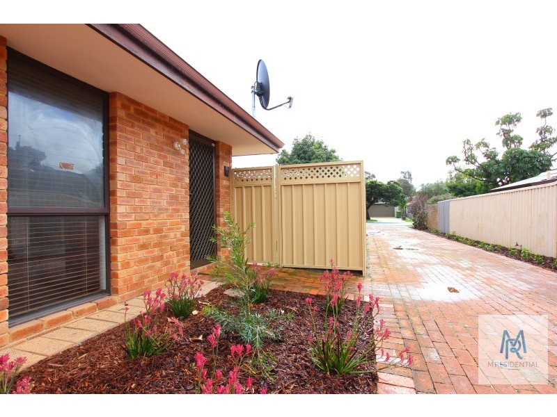 2/93 Thelma Street, Como WA 6152