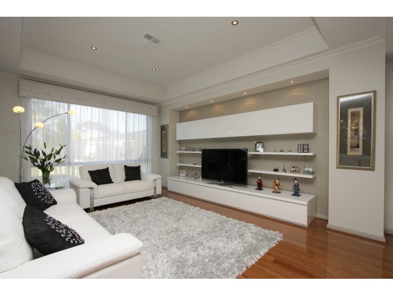 120A Lockhart Street, Como WA 6152