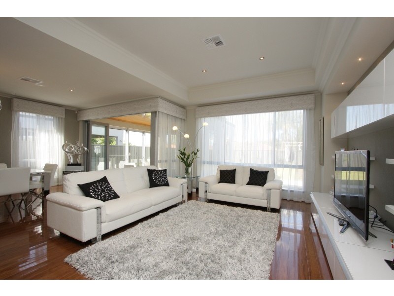 120A Lockhart Street, Como WA 6152