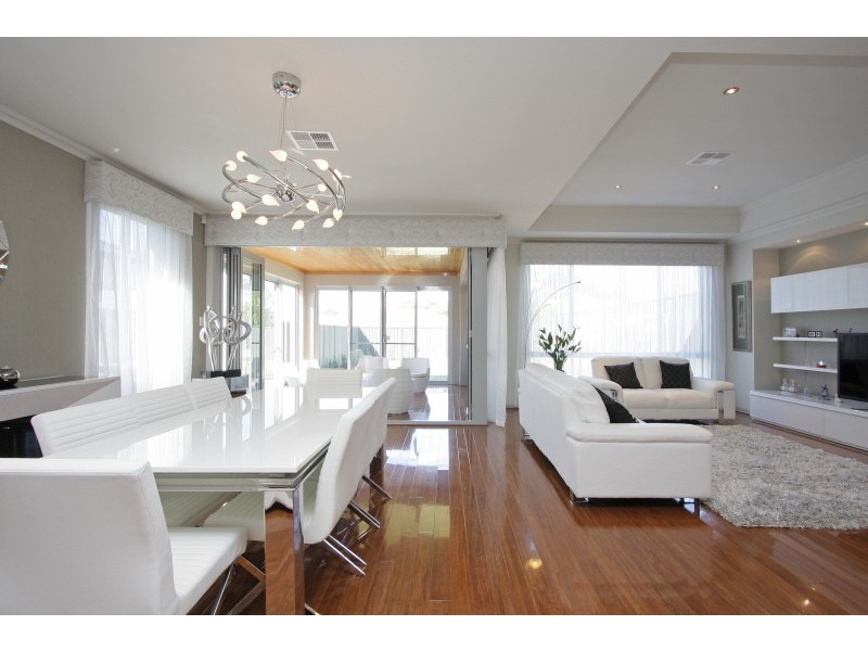 120A Lockhart Street, Como WA 6152