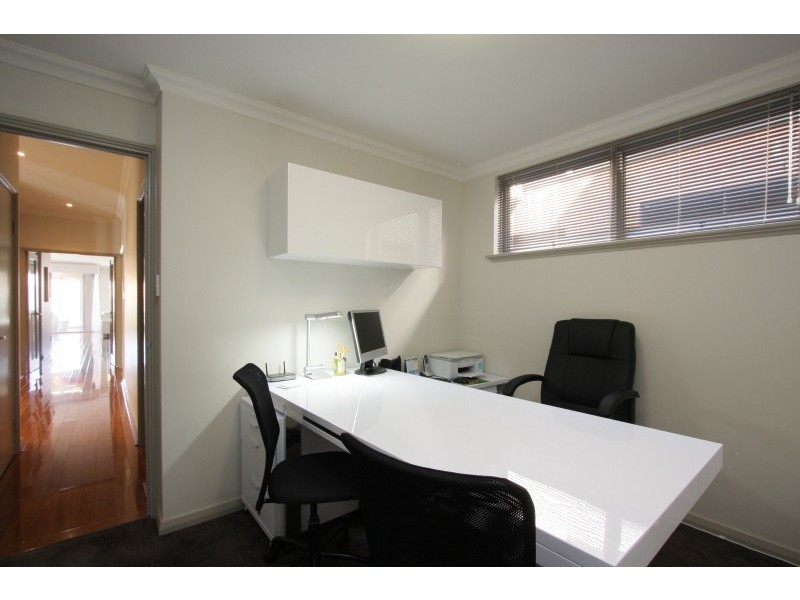 120A Lockhart Street, Como WA 6152