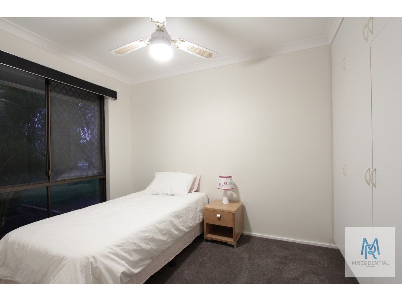 15 Charnley Close, Gosnells WA 6110