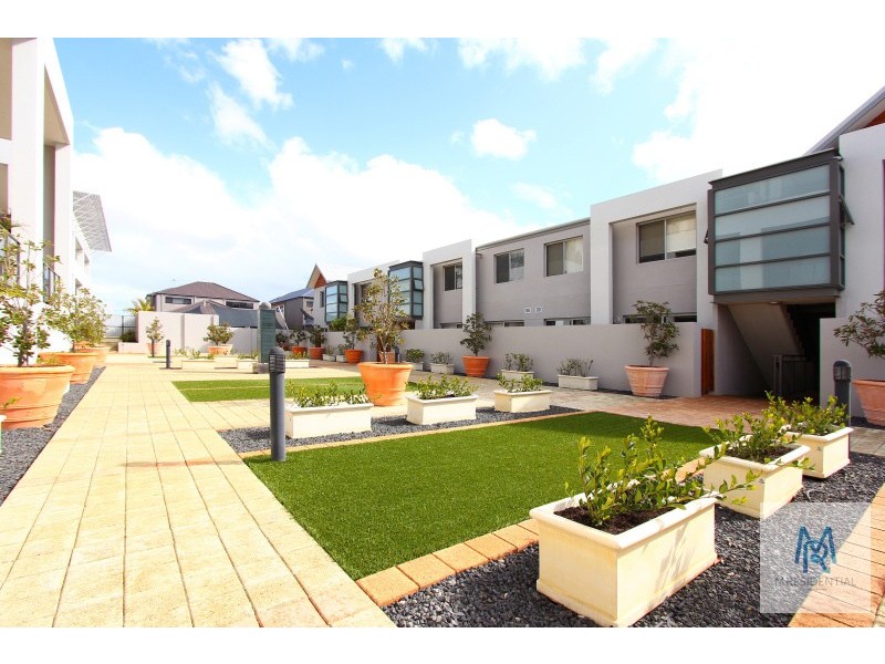 4/28 Banksia Terrace, South Perth WA 6151