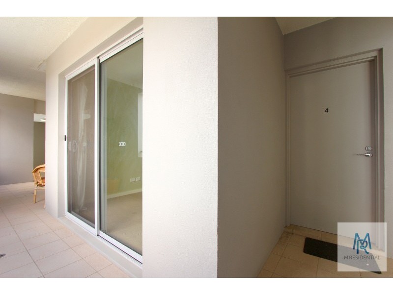 4/28 Banksia Terrace, South Perth WA 6151