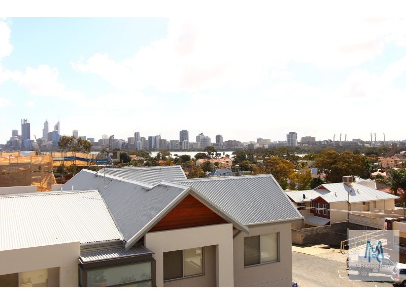 4/28 Banksia Terrace, South Perth WA 6151