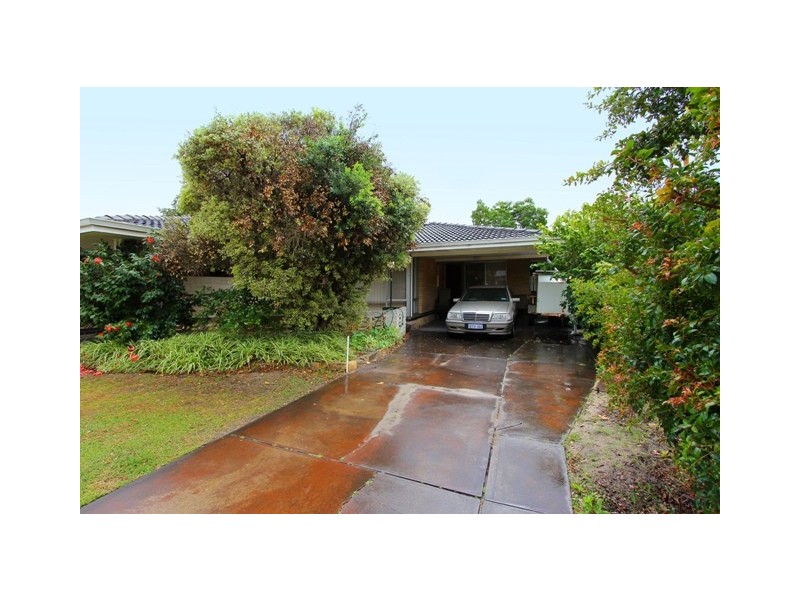 4 Rankin Way, Booragoon WA 6154