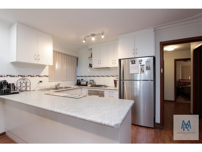 4 Rankin Way, Booragoon WA 6154