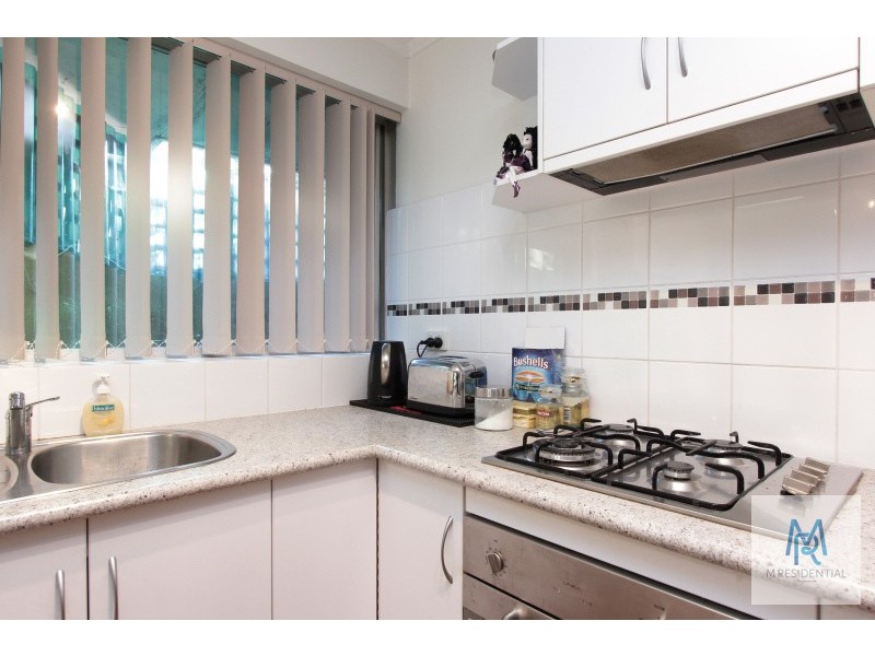 4 Rankin Way, Booragoon WA 6154