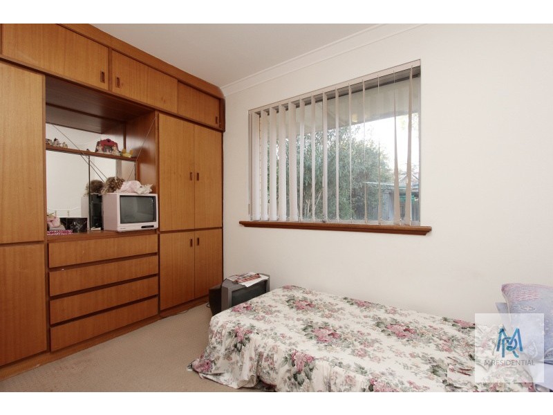 4 Rankin Way, Booragoon WA 6154