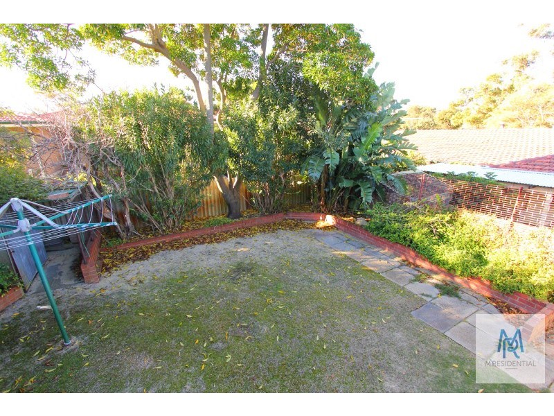 4 Rankin Way, Booragoon WA 6154