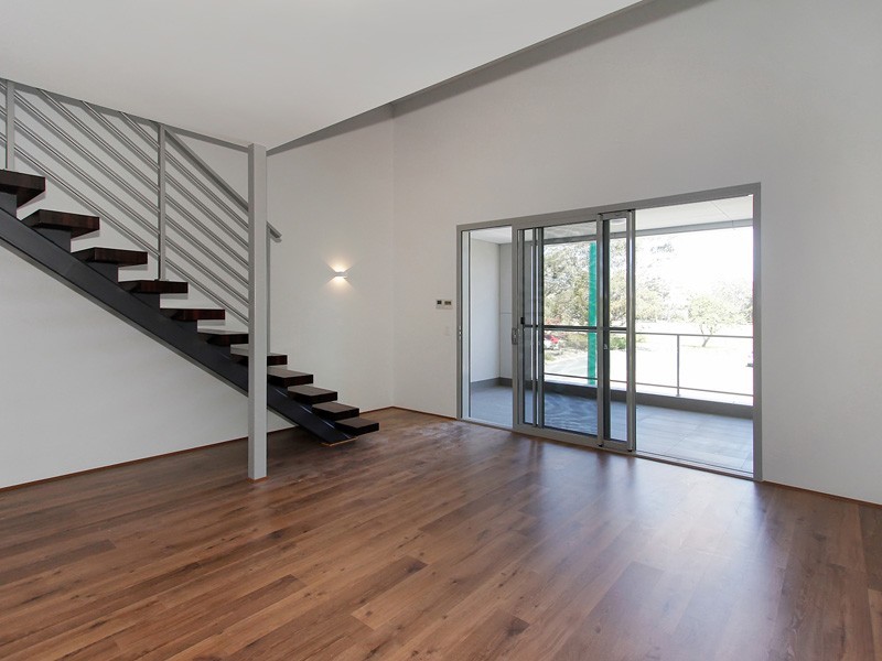 10/2 Downey Drive, Como WA 6152
