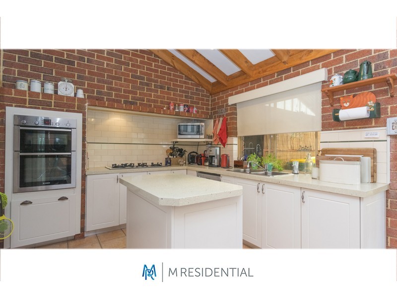 11 Raffaele Place, Murdoch WA 6150