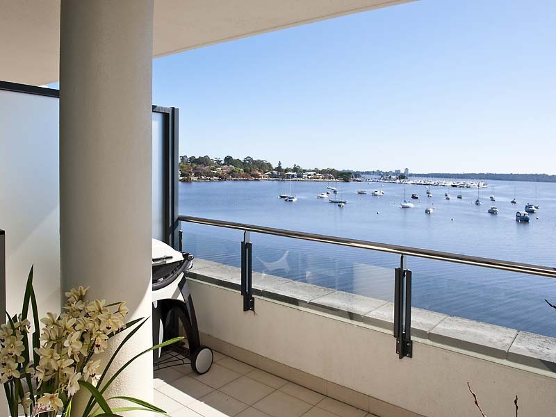 N403/70 Canning Beach Road, Applecross WA 6153
